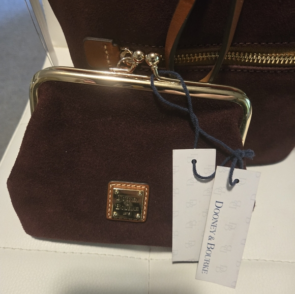 NWT Dooney & Bourke Suede Set - Picture 5 of 16